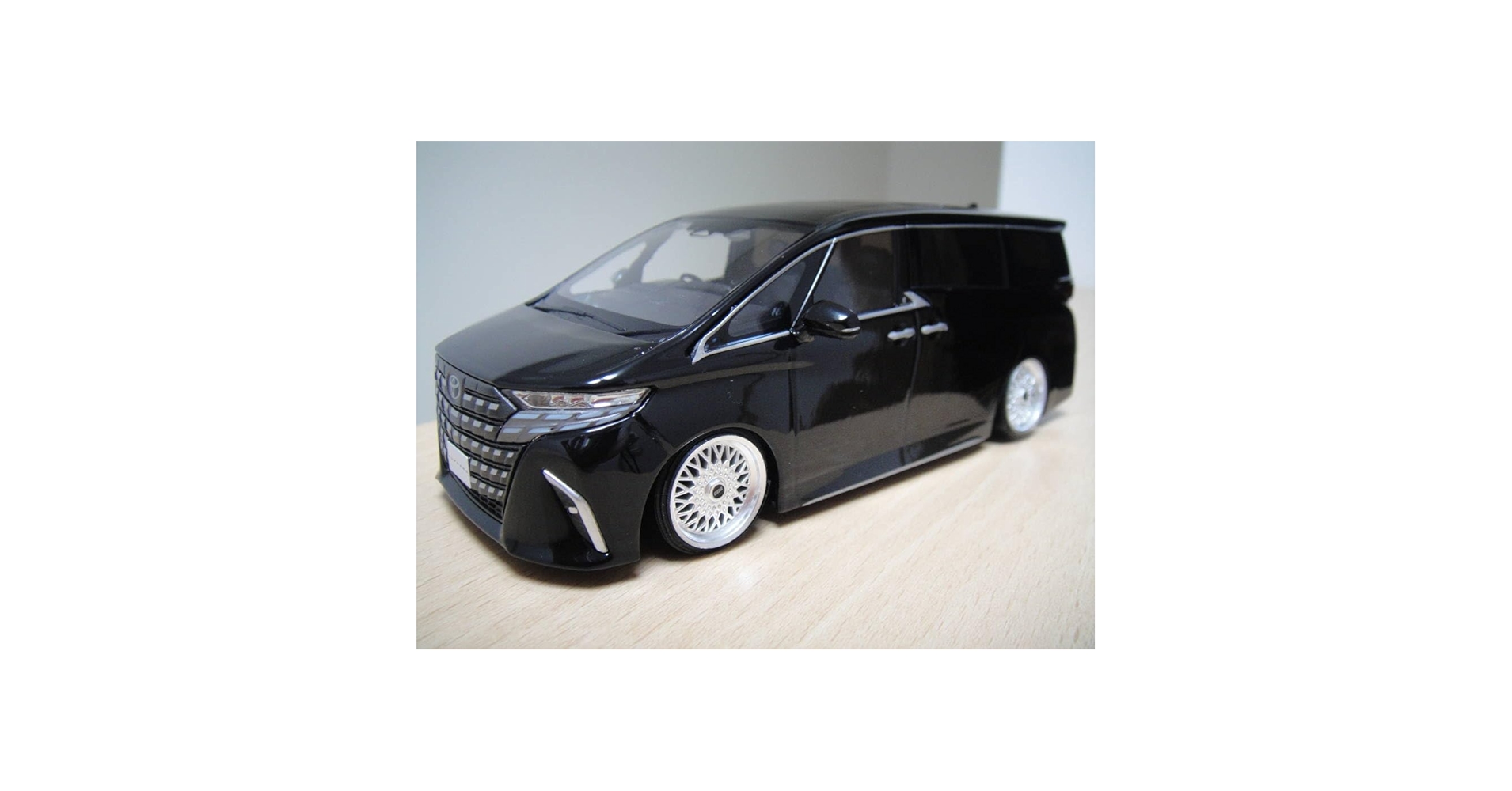 トヨタカラーサンプル 40系 アルファード ブラック Amazon | 新型 アルファード 40系 1/30 カラーサンプル ミニカー